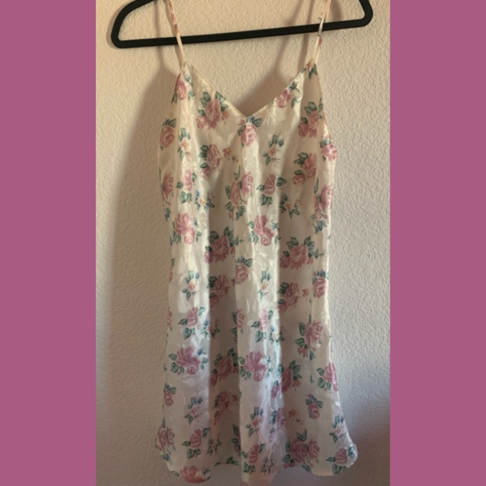 Cute vintage slip dress!!